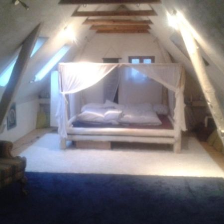 Himmelbettzimmer im Klosterdorf Neustadt am Rübenberge Exterior foto