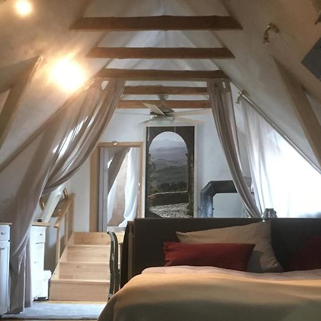 Himmelbettzimmer im Klosterdorf Neustadt am Rübenberge Exterior foto